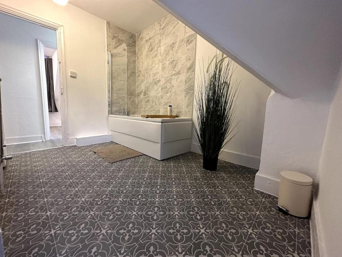 Wonderful 2 Bedroom On Tower Bridge Londyn Zewnętrze zdjęcie